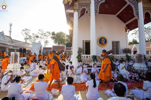 ภาพ No.72482:พิธีต้อนรับพระธรรมยาตรา ในโครงการธรรมยาตรากตัญญูบูชา มหาปูชนียาจารย์ พระมงคลเทพมุนี(สด จนฺทสโร) พระผู้ปราบมาร อนุสรณ์สถาน 7 แห่ง ปีที่ 11 วันที่ 18 มกราคม พ.ศ. 2566 ณ อนุสรณ์สถานลำดับที่ 4 สถานที่เกิดด้วยกายธรรม วัดโบสถ์ (บน) บางคูเวียง อ.บางกรวย จ.นนทบุ