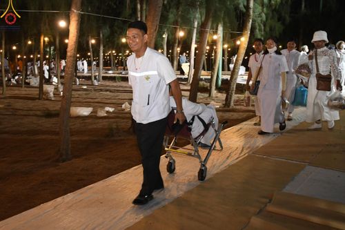 ภาพ No.105878:V.2 ทุ่มเท การเตรียมงาน เก็บงาน การรับบุญของเจ้าหน้าที่หน่วยงานต่างๆ เพื่อโครงการธรรมยาตรา กตัญญูบูชามหาปูชนียาจารย์ พระมงคลเทพมุนี (สด จนฺทสโร) พระผู้ปราบมาร อนุสรณ์สถาน 7 แห่ง ปีที่ 12 ระหว่างวันที่ 2 - 31 มกราคม พ.ศ.2567