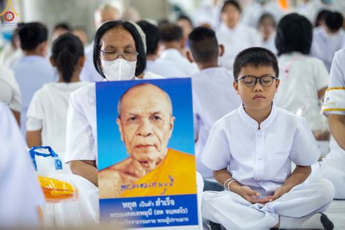 ภาพ No.87822:พิธีบรรพชาอุปสมบท ในโครงการอุปสมบทหมู่บูชาธรรม วันครูผู้ค้นพบวิชชาธรรมกาย ณ วัดพระธรรมกาย ในวันเสาร์ที่ 16 กันยายน พ.ศ.2566