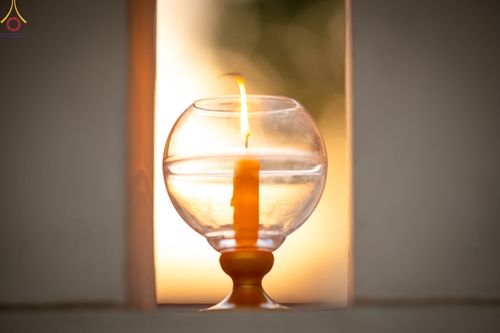 ภาพ No.73291:พิธีจุดประทีปถวายเป็นพุทธบูชา และบูชาธรรมมหาปูชนียาจารย์ ในโครงการธรรมยาตรากตัญญูบูชา มหาปูชนียาจารย์ พระมงคลเทพมุนี(สด จนฺทสโร) พระผู้ปราบมาร ปีที่ 11 ณ อนุสรณ์สถานลำดับที่ 4 สถานที่เกิดด้วยกายธรรม วัดโบสถ์ (บน) บางคูเวียง อ.บางกรวย จ.นนทบุรี วันที่ 21 