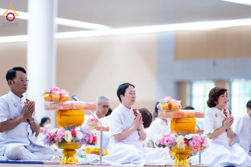 ภาพ No.313690:วันอาทิตย์ที่ 15 มีนาคม พ.ศ. 2569 พิธีร่วมบุญบรรพชาสามเณร 5000 รูป ณ ห้องแก้วสารพัดนึก 2 สภาธรรมกายสากล วัดพระธรรมกาย