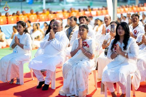 ภาพ No.321700:วันที่ 12 เมษายน พ.ศ.2569 วัดพระธรรมกาย ร่วมกับพุทธสภาแห่งอินเดีย ถวายมหาสังฆทาน 135 วัด ดร.ภีมราว รามชี อัมเบดการ์ (Dr. B.R. Ambedkar) รัฐบุรุษผู้ฟื้นฟูพระพุทธศาสนา ณ วัดพุทธสันติวันธรรมชัย เมืองนาคปูร์ รัฐมหาราษฏระ สาธารณรัฐอินเดีย