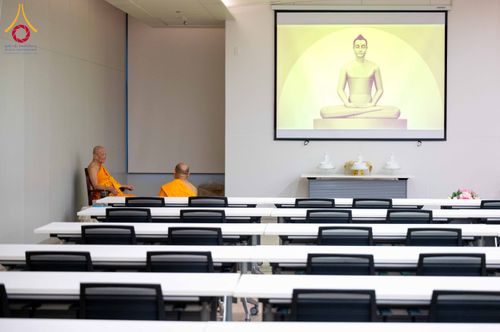 ภาพ No.313099:วันที่ 4 มีนาคม พ.ศ. 2559 หลวงพ่อทัตตชีโว รองเจ้าอาวาสวัดพระธรรมกาย ได้เมตตาถวายการต้อนรับปฏิสันถารพระอาคันตุกะจาก 19 ประเทศ ที่เดินทางมาร่วมงานวันมาฆบูชา ณ วัดพระธรรมกาย