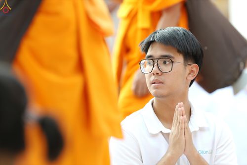 ภาพ No.293019:วันที่ 11 มกราคม พ.ศ. 2569 พิธีต้อนรับพระธรรมยาตรา ณ อนุสรณ์สถานลำดับที่ 3 (ภาพชุดที่ 2) สถานที่เกิดในเพศสมณะ วัดสองพี่น้อง อำเภอสองพี่น้อง จังหวัดสุพรรณบุรี ในโครงการธรรมยาตรา กตัญญูบูชา มหาปูชนียาจารย์ พระมงคลเทพมุนี(สด จนฺทสโร) พระผู้ปราบมาร อนุสรณ์สถ