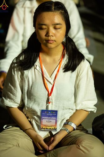 ภาพ No.82028:พิธีจุดวิสาขประทีป 22,000 ดวงและโคมลอย 3,000 ดวง ( Festival  lampion Vesak Indonesia) ณ มหาเจดียบรมพุทโธ อินโดนีเซีย  วันอาทิตย์ที่ 4 มิ.ย. พ.ศ.2566