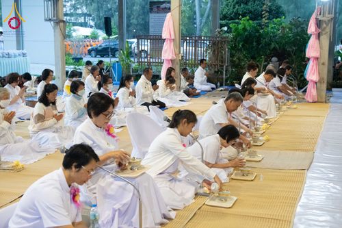 ภาพ No.293497:วันที่ 13 มกราคม พ.ศ. 2569 พิธีถวายภัตตาหารเป็นสังฆทาน แด่พระธรรมยาตรา ณ อนุสรณ์สถานมหาวิหารพระมงคลเทพมุนี (โลตัสแลนด์) อ.สองพี่น้อง จ.สุพรรณบุรี ในโครงการธรรมยาตรา กตัญญูบูชา มหาปูชนียาจารย์ พระมงคลเทพมุนี(สด จนฺทสโร) พระผู้ปราบมาร อนุสรณ์สถาน 7 แห่ง ปี