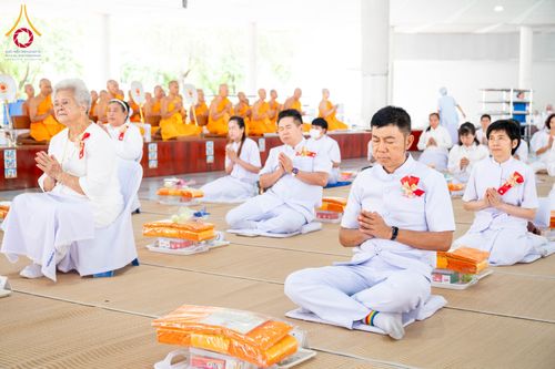 ภาพ No.346112:วันที่ 28 สิงหาคม พ.ศ.2569 พิธีบุพเปตพลี ครั้งที่ 186 ร่วมอุทิศส่วนกุศล แด่หมู่ญาติผู้ล่วงลับไปแล้ว และเป็นปัจจัยสนับสนุน การเผยแผ่พระพุทธศาสนา ณ หอฉันคุณยายอาจารย์ วัดพระธรรมกาย