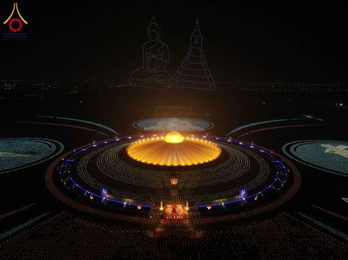 ภาพ No.307258:วันที่ 31 มกราคม พ.ศ. 2569  พิธีจุดประทีปธรรมถวายเป็นพุทธบูชา  และบูชาธรรมมหาปูชนียาจารย์ (ภาพชุดที่ 1) ณ วัดพระธรรมกาย ปทุมธานี ในโครงการธรรมยาตรา กตัญญูบูชา มหาปูชนียาจารย์ พระมงคลเทพมุนี(สด จนฺทสโร) พระผู้ปราบมาร อนุสรณ์สถาน 7 แห่ง ปีที่ 14