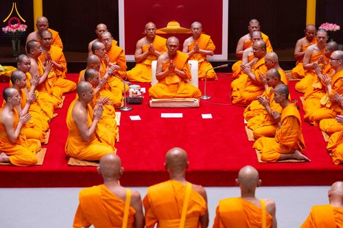 ภาพ No.321476:วันเสาร์ที่ 11 เมษายน พ.ศ.2569 พิธีขอบรรพชา พิธีขอสรณคมณ์และศีล, พิธีถวายบาตร พิธีอุปสมบท โครงการอุปสมบทหมู่ บูชาธรรมหลวงพ่อธัมมชโย พ.ศ.2569 โครงการอุปสมบทหมู่ธรรมทายาท ระดับอุดมศึกษา รุ่น 53 (ภาคฤดูร้อน) ณ วัดพระธรรมกาย ปทุมธานี