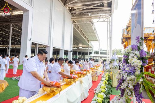 ภาพ No.316589:วันอาทิตย์ที่ 29 มีนาคม พ.ศ. 2569 พิธีทอดผ้าบังสุกุลและพิธีชำระร่าง โยมพ่อณรงค์ จินตมากุล  สิริอายุ 99 ปี 11 เดือน โยมบิดา พระครูปลัดรัตนวีรวัฒน์ (รังสฤษดิ์ อิทฺธิจินตโก) ที่ปรึกษาเจ้าคณะจังหวัดปทุมธานี เจ้าอาวาสวัดพระธรรมกาย  ณ ฌาปนสถานชั่วคราว ทางเข้า 