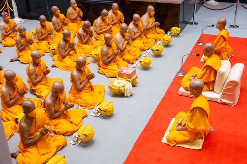 ภาพ No.87885:พิธีบรรพชาอุปสมบท ในโครงการอุปสมบทหมู่บูชาธรรม วันครูผู้ค้นพบวิชชาธรรมกาย ณ วัดพระธรรมกาย ในวันเสาร์ที่ 16 กันยายน พ.ศ.2566