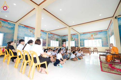 ภาพ No.299056:วันที่ 20 มกราคม พ.ศ. 2569 พิธีทอดผ้าป่าทำนุบำรุงศาสนสถาน ณ วัดใหม่นพรัตน์ ต.เนินพระปรางค์ อ.สองพี่น้อง จ.สุพรรณบุรี ในโครงการธรรมยาตรา กตัญญูบูชา มหาปูชนียาจารย์ พระมงคลเทพมุนี(สด จนฺทสโร) พระผู้ปราบมาร อนุสรณ์สถาน 7 แห่ง ปีที่ 14