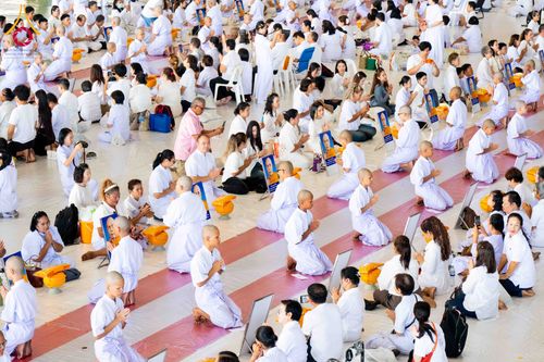 ภาพ No.319477:วันเสาร์ที่ 4 เมษายน พ.ศ.2569 พิธีขอขมา มอบผ้าไตร และถวายบาตรแด่นาคธรรมทายาท ในโครงการบรรพชาสามเณรฟื้นฟูพระพุทธศาสนาทั่วไทย โครงการหน่อแก้วเปรียญธรรม รุ่นที่ 14 โครงการสามเณรยุวธรรมทายาท รุ่นที่ 34 โครงการสามเณรมัชฌิมธรรมทายาท รุ่นที่ 30 ณ สภาธรรมกายสากล