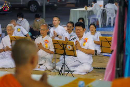 ภาพ No.298482:วันที่ 20 มกราคม พ.ศ. 2569 พิธีถวายภัตตาหารเป็นสังฆทาน แด่พระธรรมยาตรา ณ อนุสรณ์สถานบางปลา วัดบางปลา อำเภอบางเลน จังหวัดนครปฐม ในโครงการธรรมยาตรา กตัญญูบูชา มหาปูชนียาจารย์ พระมงคลเทพมุนี(สด จนฺทสโร) พระผู้ปราบมาร อนุสรณ์สถาน 7 แห่ง ปีที่ 14