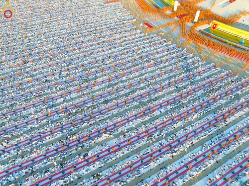 ภาพ No.105304:พิธีตักบาตรฉลองพระบวชใหม่ รุ่นบูชาธรรมมหาปูชนียาจารย์ และต้อนรับศักราชใหม่ วันจันทร์ที่ 1 มกราคม พ.ศ. 2567 ณ ลานธรรมพระมหาธรรมกายเจดีย์ วัดพระธรรมกาย