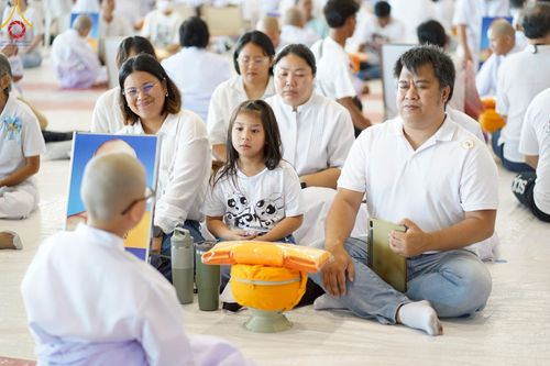 ภาพ No.215011:วันเสาร์ที่ 5 เมษายน พ.ศ. 2568 พิธีเวียนประทักษิณรอบพระมหาธรรมกายเจดีย์  พิธีวันทาเจดีย์ พิธีขอขมาและมอบผ้าไตร ในโครงการบรรพชาสามเณรฟื้นฟูพระพุทธศาสนาทั่วไทย , โครงการหน่อแก้วเปรียญธรรม รุ่นที่ 13 ,  โครงการสามเณรยุวธรรมทายาท รุ่นที่ 33 , โครงการสามเณรมั