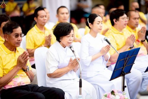 ภาพ No.241946:วันอาทิตย์ที่ 31 สิงหาคม พ.ศ. 2568 พิธีทำบุญแด่คณะสงฆ์ 122 รูป ฉลอง 121 ปี อำเภอคลองหลวง จ.ปทุมธานี เพื่อนำส่งช่วยเหลือคณะสงฆ์ 323 วัด 4 จังหวัดชายแดนภาคใต้ และช่วยเหลือประชาชนจากเหตุปะทะ แนวชายแดนไทย-กัมพูชา ณ บริเวณหน้าที่ว่าการอำเภอคลองหลวง 