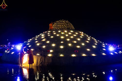 ภาพ No.140394:Photo Story มหัศจรรย์วัดดงดินแดง  EP.8  ภาพการเตรียมงาน การปฎิบัติงาน ของเหล่าผู้ทุ่มเทและเสียสละ เพื่อความสำเร็จของความมหัศจรรย์ ณ วัดดงดินแดง ต.ม่อนจอง อ.อมก๋อย จ.เชียงใหม่ วันที่ 1-7 เมษายน พ.ศ. 2567