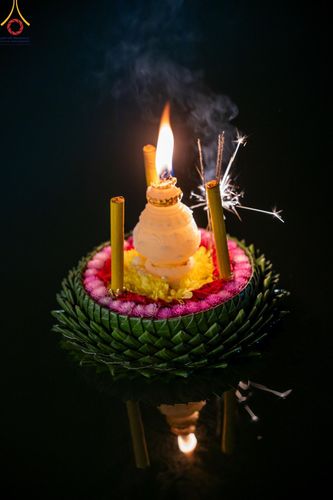 ภาพ No.170358:พิธีลอยกระทงธรรม ณ สระเศรษฐีทะเลบุญ มหาวิหารพระมงคลเทพมุนีฯ วัดพระธรรมกาย วันศุกร์ที่ 15 พฤศจิกายน พ.ศ.2567 (วันเพ็ญ 15 ค่ำ เดือน 12)