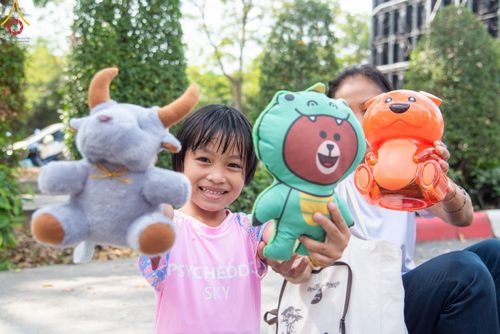 ภาพ No.111290:กิจกรรมงานวันเด็กแห่งชาติ รวมพลังเด็กเก่งและดี สร้างความดีสากล ปีที่ 6 ร่วมจัดโดย เทศบาลเมืองท่าโขลง พุทธสมาคมปทุมธานี องค์การบริหารส่วนตำบลคลองสาม ณ วัดพระธรรมกาย จ.ปทุมธานี วันที่ 13 มกราคม พ.ศ. 2567