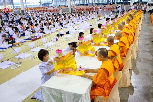 ภาพ No.121624:พิธีถวายภัตตาหารเป็นสังฆทาน แด่คณะพระธรรมยาตรา ปีที่ 12 วันที่ 31 มกราคม พ.ศ. 2567 ณ สภาธรรมกายสากล วัดพระธรรมกาย