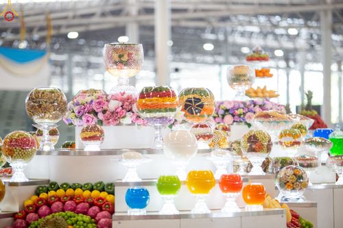 ภาพ No.89507:พิธีตักบาตร ข้าวสารอาหารแห้ง พิธีบูชาข้าวพระ และพิธีจุดเทียนใจ ไฟนิรันดร์  อนันตชัย ณ สภาธรรมกายสากล วัดพระธรรมกาย วันอาทิตย์ที่ 1 ตุลาคม พ.ศ. 2566