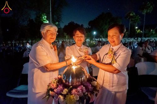 ภาพ No.225770:วันอาทิตย์ที่ 11 พฤษภาคม พ.ศ. 2568 วัดพระธรรมกายแคลิฟอร์เนีย จัดงานวิสาขบูชานานาชาติ และถวายมหาสังฆทานคณะสงฆ์ 120 รูป