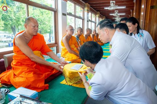 ภาพ No.203439:พิธีทอดผ้าป่าทำนุบำรุงศาสนสถาน ณ วัดปรางค์หลวง ตำบลบางม่วง อำเภอบางใหญ่ จังหวัดนนทบุรี ในโครงการธรรมยาตรา กตัญญูบูชา มหาปูชนียาจารย์ พระมงคลเทพมุนี(สด จนฺทสโร) พระผู้ปราบมาร อนุสรณ์สถาน 7 แห่ง ปีที่ 13 วันที่ 29 มกราคม พ.ศ. 2568