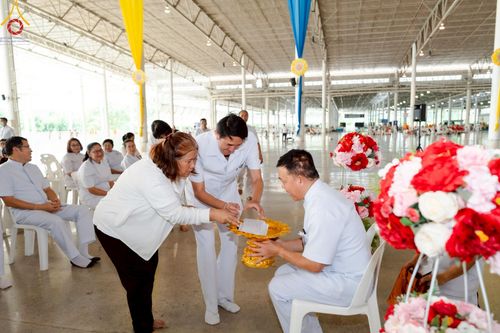 ภาพ No.223209:วันที่ 2 -10 พฤษภาคม พ.ศ. 2568 พิธีตัดปอยผม ปลงผม พิธีขอขมาลาอุปสมบทอุทิศชีวิต ของอุบาสก พิสิทธิ์ หมื่นแกล้ว  ณ วัดพระธรรมกาย