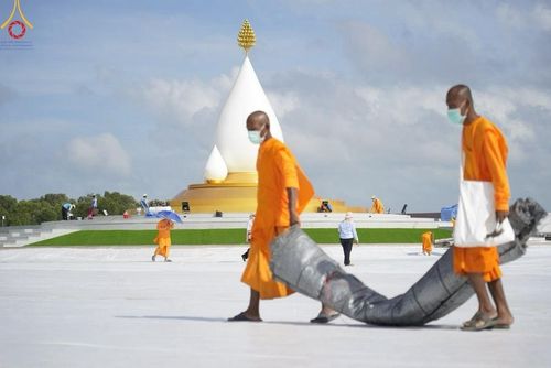 ภาพ No.211202:วันเสาร์ที่ 15 มีนาคม พ.ศ. 2568  การเตรียมงานของเจ้าหน้าที่ เพื่องานฉลองปทุมเจดีย์ ณ ศูนย์อบรมเยาวชนปัตตานี