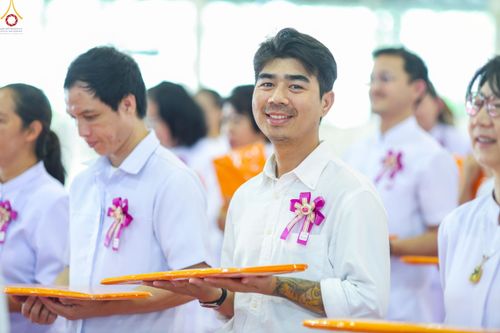 ภาพ No.240754:วันพุธที่ 27 สิงหาคม พ.ศ. 2568 พิธีทอดผ้าป่าเพื่อสร้างอาคาร  82 ปี หลวงพ่อธัมมชโย สมทบกฐินวัดพระธรรมกาย และกฐิน 30,000 วัดทั่วประเทศ ครั้งที่ 1