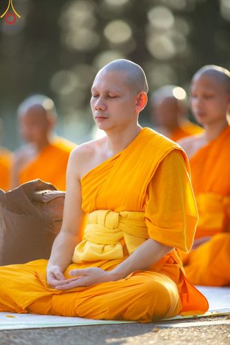 ภาพ No.186985:พระธรรมยาตราปฏิบัติธรรม และถ่ายภาพหมู่ประวัติศาสตร์ ปีที่ 13 ณ ลานทิศตะวันออก มหาวิหารพระมงคลเทพมุนี วัดพระธรรมกาย จ.ปทุมธานี วันเสาร์ที่ 28 ธันวาคม พ.ศ. 2567