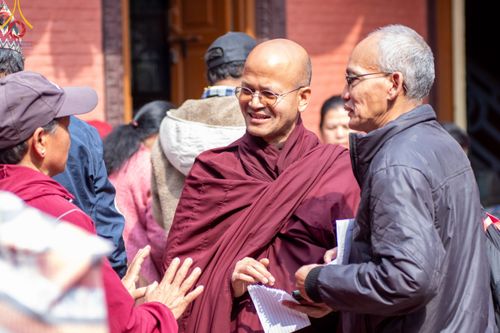 ภาพ No.209830:วันที่ 28 กุมภาพันธ์ พ.ศ.2568 พิธีเปิดโครงการบวชสามเณร พิธีถวายไทยธรรม พิธีขอขมามอบผ้าไตร  ณ เมืองปาตัน ประเทศเนปาล