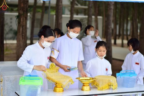 ภาพ No.125424:V.27 มาฆะ สาธุ  การรับบุญเตรียมงาน ปฎิบัติงาน เก็บงาน ของเจ้าหน้าที่หน่วยงานต่างๆ เพื่อวันมาฆบูชา วันเสาร์ที่ 24 กุมภาพันธ์  พ.ศ. 2567 ณ วัดพระธรรมกาย จ.ปทุมธานี