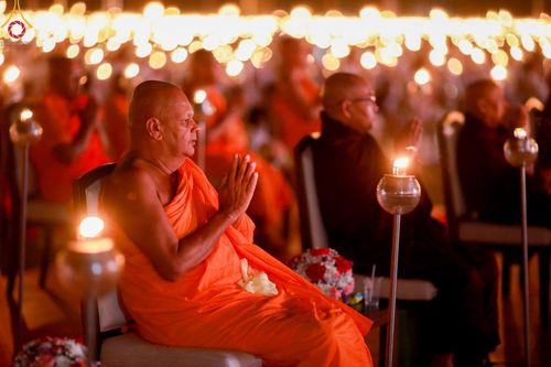 ภาพ No.125075:พิธีเวียนประทักษิณและจุดมาฆประทีป (ชุดที่ 2) ในวันมาฆบูชา เสาร์ที่ 24 กุมภาพันธ์ พ.ศ. 2567 ณ พระมหาธรรมกายเจดีย์ วัดพระธรรมกาย