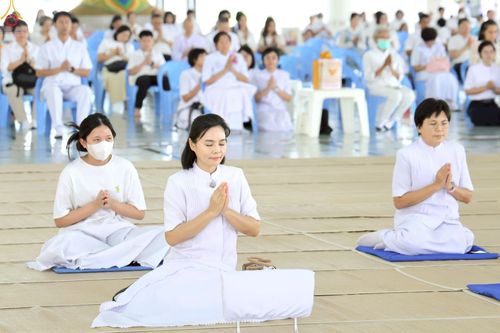 ภาพ No.231959:วันที่ 5 กรกฎาคม พ.ศ. 2568 พิธีถวายภัตตาหารเมนูสวรรค์ เพื่อการบรรลุธรรม ณ หอฉันคุณยายอาจารย์ฯ วัดพระธรรมกาย