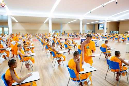 ภาพ No.249656:วันที่ 1 ตุลาคม พ.ศ. 2568 การสอบธรรมสนามหลวง นักธรรมชั้นตรี อำเภอคลองหลวง จังหวัดปทุมธานี ณ ห้องแก้วสารพัดนึก 2 วัดพระธรรมกาย