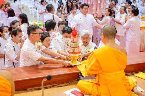 ภาพ No.255092:วันที่ 15 ตุลาคม พ.ศ. 2568 พิธีทอดกฐินสามัคคีประจำปี 2568 บูชาธรรม 81 ปี หลวงพ่อธัมมชโย ณ ศูนย์อบรมเยาวชนกาญจนบุรี