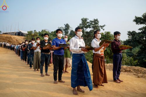 ภาพ No.127656:Photo Story ปฐมบรรพชาชาวพุทธมาร์มา Episode 2/5 วันที่ 6-7 กุมภาพันธ์ พ.ศ. 2567  โครงการบรรพชาครั้งประวัติศาสตร์ แห่งเทือกเขาจิตตะกอง  ครั้งแรกของชาวพุทธมาร์มา บังกลาเทศ บูชาธรรม 80 ปีหลวงพ่อธัมมชโย ณ วัดธัมจักร อรัญกุฏิ เมืองรัมการ์ คาร์กาชารี บังกลาเทศ