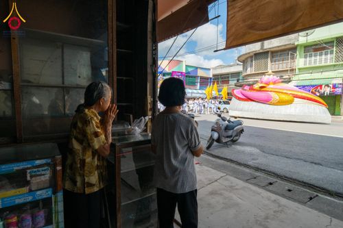 ภาพ No.211424:วันอาทิตย์ที่ 16 มีนาคม พ.ศ. 2568 ธรรมยาตราอัญเชิญพระบรมสารีริกธาตุ รอบเมืองปัตตานี ประดิษฐาน ณ ปทุมเจดีย์ เจดีย์พระพุทธเจ้า 5 พระองค์  ศูนย์อบรมเยาวชนปัตตานี