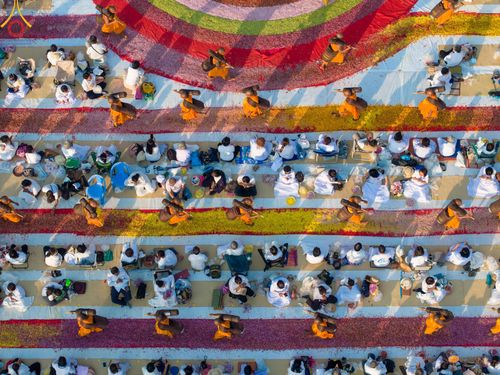 ภาพ No.110450:พิธีต้อนรับพระธรรมยาตรา ในโครงการธรรมยาตรากตัญญูบูชา มหาปูชนียาจารย์ พระมงคลเทพมุนี(สด จนฺทสโร) พระผู้ปราบมาร อนุสรณ์สถาน 7 แห่ง ปีที่ 12 วันที่ 11 มกราคม พ.ศ. 2567 ณ อนุสรณ์สถานลำดับที่ 3 สถานที่เกิดใหม่ในเพศสมณะ วัดสองพี่น้อง จ.สุพรรณบุรี