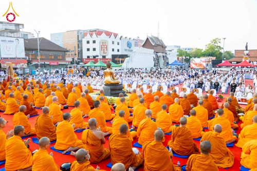 ภาพ No.312767:วันอาทิตย์ที่ 8 มีนาคม พ.ศ.2569 ทำบุญเมืองนครราชสีมา 558 ปี ตักบาตรพระ 10,000 รูป (ภาพชุดที่ 2)