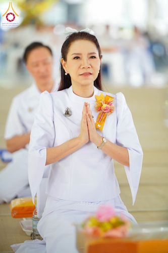 ภาพ No.310101:วันที่ 7 กุมภาพันธ์ พ.ศ. 2569 พิธีถวายภัตตาหารเมนูสวรรค์ เพื่อการบรรลุธรรม ณ หอฉันคุณยายอาจารย์ฯ วัดพระธรรมกาย