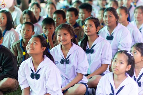 ภาพ No.301181:วันที่ 22 มกราคม พ.ศ. 2569 พิธีทอดผ้าป่าทำนุบำรุงศาสนสถาน ณ วัดใหม่พิบูลย์ผล อ.สองพี่น้อง จ.สุพรรณบุรี ในโครงการธรรมยาตรา กตัญญูบูชา มหาปูชนียาจารย์ พระมงคลเทพมุนี(สด จนฺทสโร) พระผู้ปราบมาร อนุสรณ์สถาน 7 แห่ง ปีที่ 14