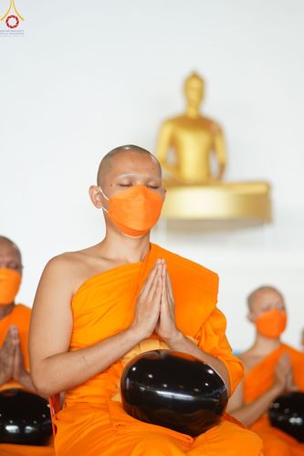 ภาพ No.81468:พิธีตักบาตร ข้าวสารอาหารแห้ง และพิธีบูชาข้าวพระ ณ สภาธรรมกายสากล วัดพระธรรมกาย วันเสาร์ที่ 3 มิถุนายน 2566