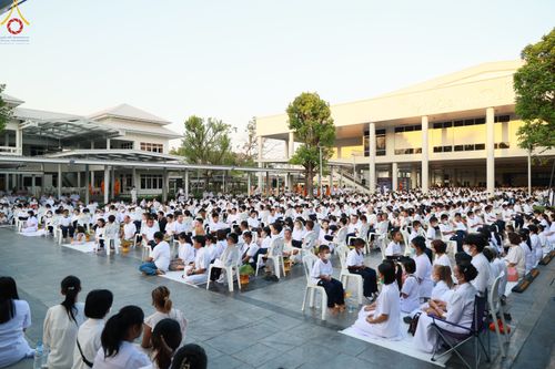 ภาพ No.78401:พิธีตัดปอยผม โครงการหน่อแก้วเปรียญธรรมรุ่นที่ 11  วันที่ 26 มีนาคม พ.ศ.2566  ณ หมู่กุฏิสามเณร อาคารค่ายจองแชมป์ วัดพระธรรมกาย