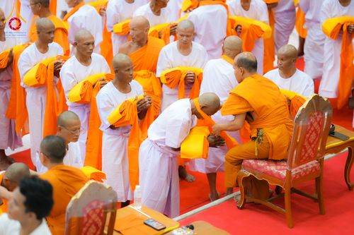 ภาพ No.281253:วันที่ 4 ธันวาคม พ.ศ. 2568 พิธีบรรพชาสามเณร ในโครงการบวชบูชาธรรมมหาปูชนียาจารย์  ณ วัดกลางพระอารามหลวง จังหวัดบุรีรัมย์