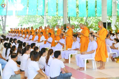 ภาพ No.83571:พิธีตัดปอยผมและปลงผม ในโครงการบรรพชาอุปสมบทหมู่ ธรรมทายาทรุ่นเข้าพรรษา ณ วัดพระธรรมกาย วันอาทิตย์ที่ 16 กรกฎาคม พ.ศ.2566