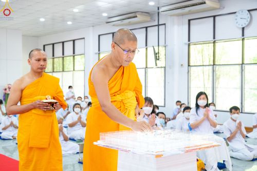 ภาพ No.78153:พิธีเจริญพระพุทธมนต์ สมโภชดวงแก้ว  " ดวงตะวันแห่งเกาหลี "  ดวงแก้ว "บริกรรมนิมิต" เพื่อการเข้าถึงธรรม  วันเสาร์ที่ 18 มีนาคม พ.ศ.2566  ณ อาคารปลูกศรัทธา วัดพระธรรมกาย