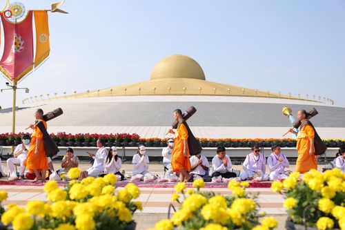 ภาพ No.306051:วันที่ 25 มกราคม พ.ศ. 2569 พิธีต้อนรับพระธรรมยาตรา วัดพระธรรมกาย(ภาพชุดที่ 4) ในโครงการธรรมยาตรา กตัญญูบูชา มหาปูชนียาจารย์ พระมงคลเทพมุนี(สด จนฺทสโร) พระผู้ปราบมาร อนุสรณ์สถาน 7 แห่ง ปีที่ 14